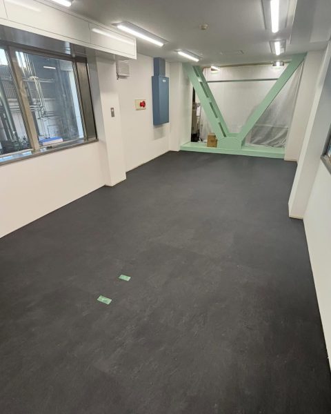 【長洲町】働きにくかった事務所を、明るく動きやすい空間に一新の施工写真（15枚目）
