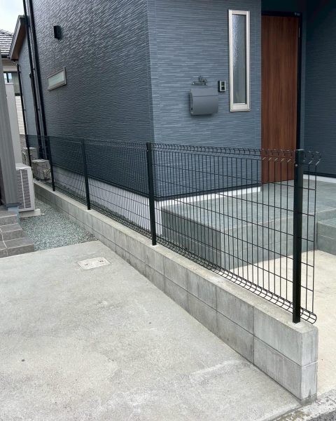 【熊本市】境界にフェンスを設けて、視線と防犯の不安をまとめて解消