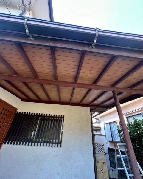 【熊本市】強風でも雨が巻き込まない、ガルバリウム鋼板の屋根にの施工写真（8枚目）