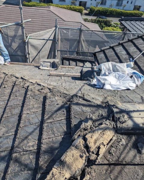【熊本市】外壁塗装と棟の組み直しを同時に。足場を一度で済ませて費用を圧縮の施工写真（3枚目）