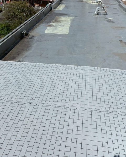 【熊本市】陸屋根の防水層をつくり直し、雨漏りの不安を断つの施工写真（2枚目）