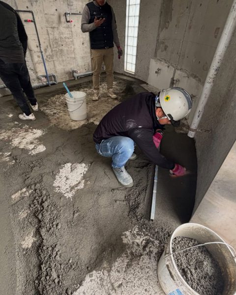 【長洲町】企業様のトイレを解体からやり直し、清潔で長く持つ空間に（施工中）