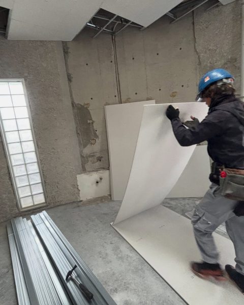 【長洲町】企業様のトイレを解体からやり直し、清潔で長く持つ空間に（施工中）