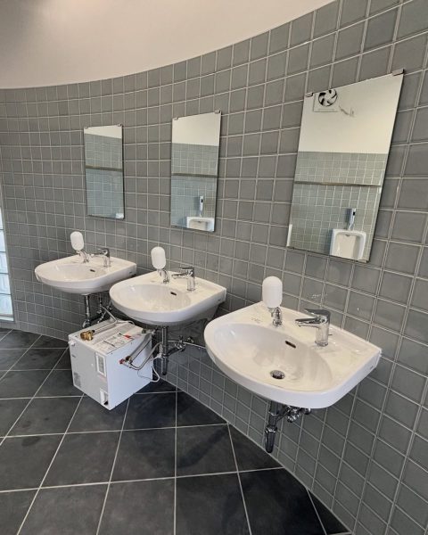 【長洲町】企業様のトイレを解体からやり直し、清潔で長く持つ空間に（施工後）
