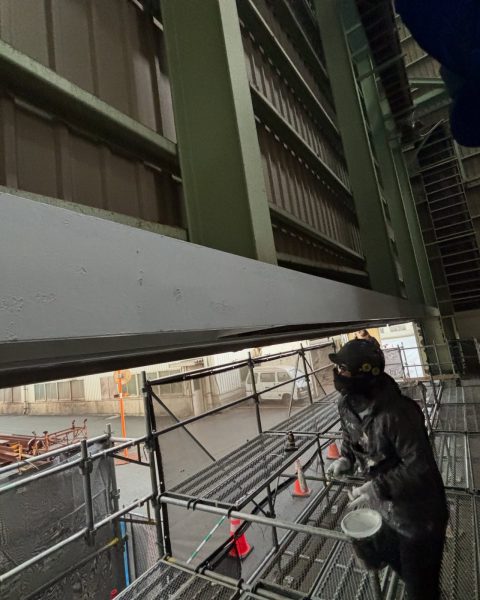 【長洲町】足場から仕上げまで一貫施工。企業様の鉄骨を長寿命化の施工写真（5枚目）