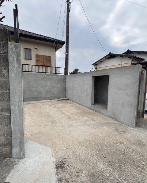 【長洲町】古い車庫を解体し、圧迫感のない開放的な外構への施工写真（11枚目）