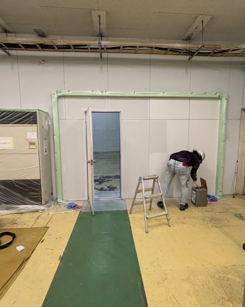 【長洲町】用途と動線に合わせた間仕切りを新設し、塗装仕上げまで一括での施工写真（14枚目）